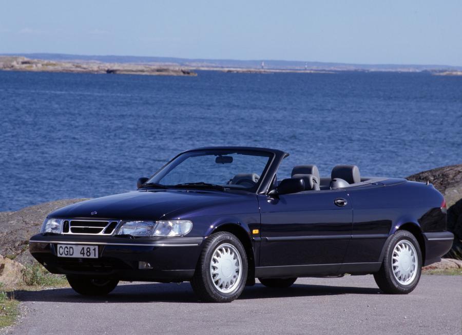  Saab 900 SE Turbo Convertible 1993 года  (фото 23 из 46)